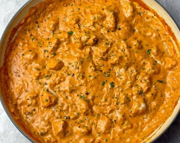Easy Slow Cooker Quick Butter Chicken Dinner Tasty serving