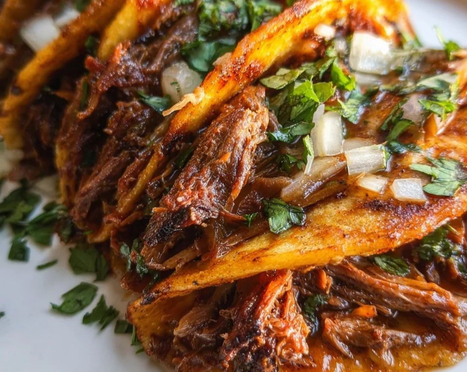 Crispy Beef Tacos: Easy Slow Cooker Mexican Comfort Dinner overview