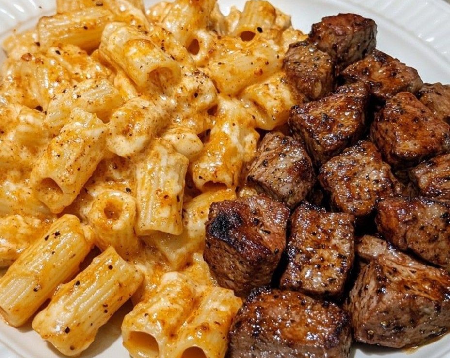 BBQ Chicken Mac and Cheese Super Delicious Easy Dinner overview