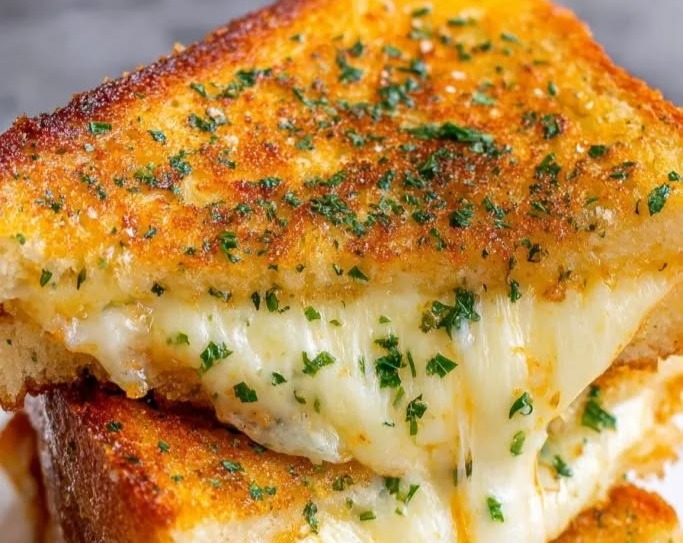 How To Make Garlic Bread Grilled Cheese serving
